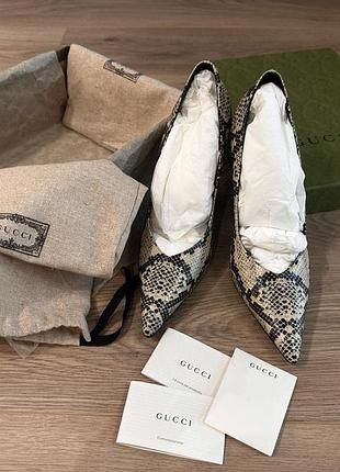Gucci python snake heels pumps оригинал 41 размер кожаные идеальное состояние полный комплект туфли на каблуке гусиный змеиный принт каблука брендовые 2