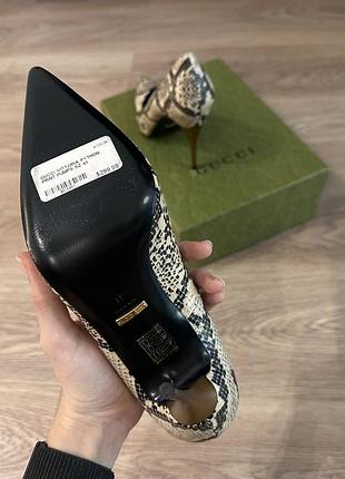 Gucci python snake heels pumps оригинал 41 размер кожаные идеальное состояние полный комплект туфли на каблуке гусиный змеиный принт каблука брендовые 7