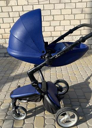 Дитячий візочок mima xari  у кольорі royal blue (б/в).