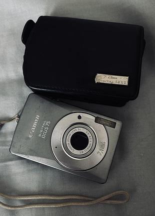 Canon digital ixus 75 працює вінтажний фотоапарат