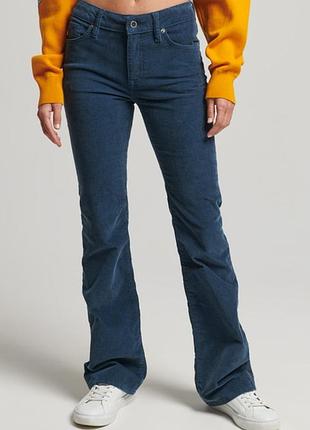 Жіночі нові вельветові штани superdry, розмір 32/31 (mid rise slim cord flare).