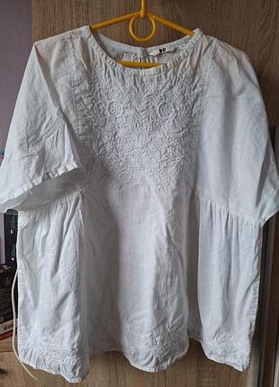 Невероятная летняя легкая белая блуза с вышивкой uniqlo размер xl