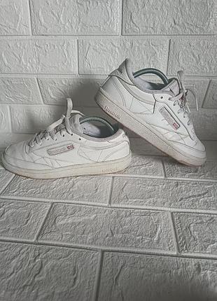 Шкіряні кросівки reebok