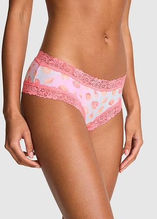 Розовые трусики victoria's secret pink wink lace-trim cheeky panty оригинал