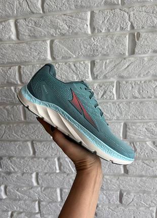 Altra rivera 2 бігові кросівки 40