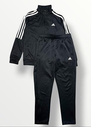 Оригінальний спортивний костюм adidas 9-10 років 134-140 см адидас чорного кольору.
