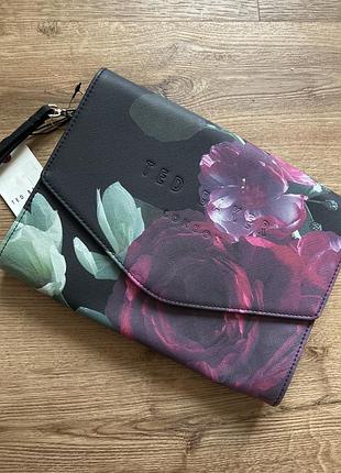 Новий клатч ted baker