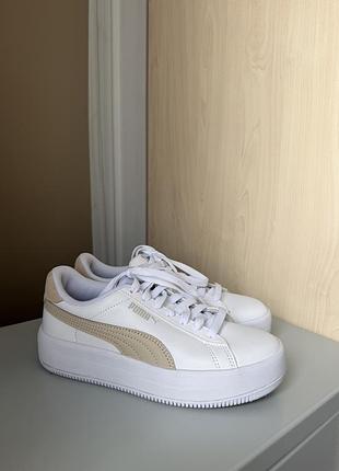 Білі шкіряні кросівки puma жіночі
