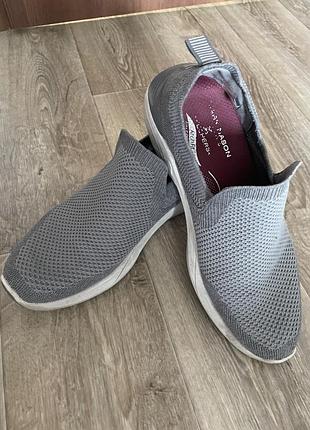 Сліпони чоловічі mark nason x skechers arch fit (на бірці 43, факт 45-45.5 / 29.5-30 см)