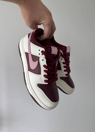 Женские кроссовки nike sb dunk low burgundy soft pink найк данк