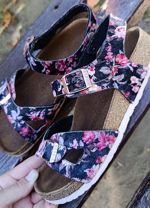 Детские анатомические босоножки с кожаной стелькой birkenstock ортопедические сандалии для девочки