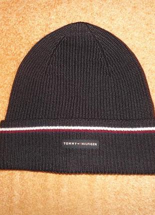 Шапка черная Tommy hilfiger. шерсть. оригинал из нитеньки