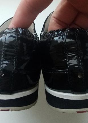 Женские кожаные туфли prada (оригинал) 5