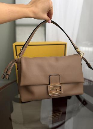 Преміальна жіноча сумка fendi
