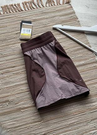 Шорти nike swift 9