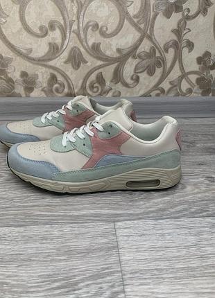 Жіночі кросівки blue box (розмір 40, пастельні кольори)