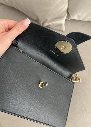 Чорна шкіряна сумка michael kors 6