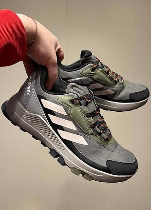 Чоловічі кросівки adidas terrex trailmaker khaki