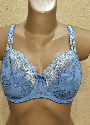 Красивый бюстгальтер мягкий на косточках uk34e eur75e