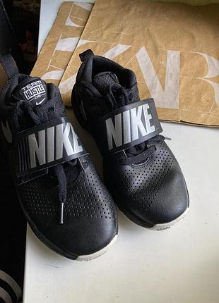 Кроссовки nike 35,5 размер 2