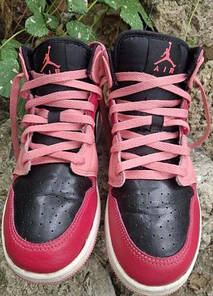 Кросівки nike air jordan 1mid gs.