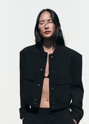 Черная укороченная куртка бомбер в стиле zara