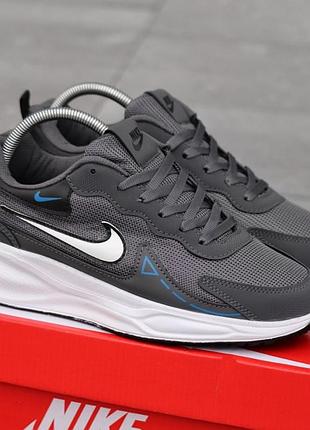 Мужские кроссовки практичные nike running серые спортивные легкие кожаные кроссы для бега с сеточкой качественные на весну лето на
