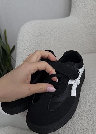 Кросівки типу adidas samba 7