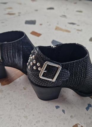 The kooples кожаные ботинки полусапоги в ковбойсбком стиле