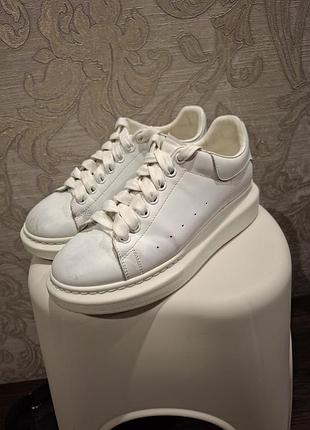 Alexander mcqueen кроссовки размер 40-41. 2