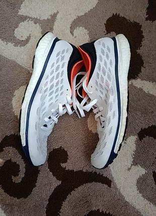 Кроссовки adidas. 3