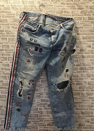 Джинсы фирмы zara