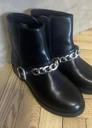Козаки черевики zara для дівчинки