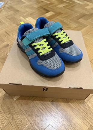 Нові кросівки reserved 35 розмір