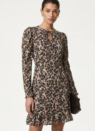 Брендовое платье с длинным рукавом "marks & spencer" вискоза с леопардовым принтом. размер uk10/eur38.