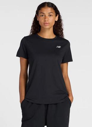 Черная женская спортивная футболка28биленс new balance accelerate, факт s, оригинал