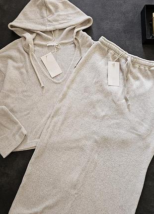 Продам костюм zara 10