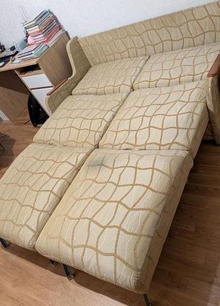 Продам подержанный раскладной диван и кресло