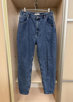 Джинсы pull&bear mom fit с высокой талией