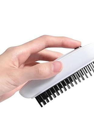 Массажер для кожи головы ручной head massager белый с черным
