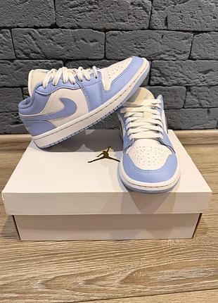 Кросівки nike wmns air jordan 1 low «aluminum»