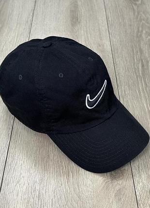 Кепка чорна nike 3