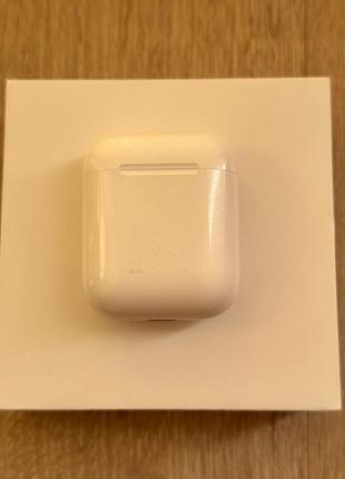 Навушники airpods with charging case б/у 3