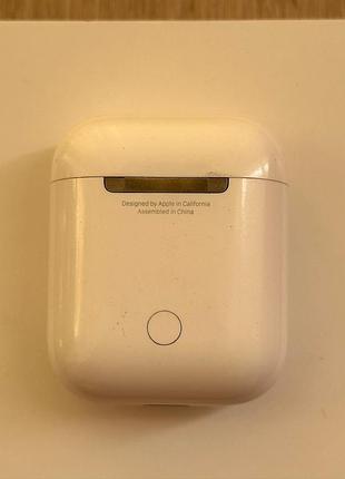 Навушники airpods with charging case б/у 4