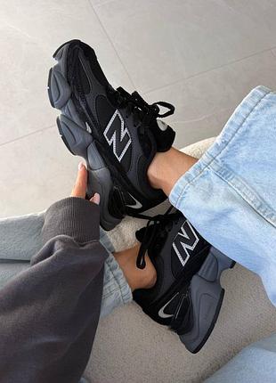 New balance 9060r
black / white 6