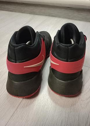 Кроссовки nike 6
