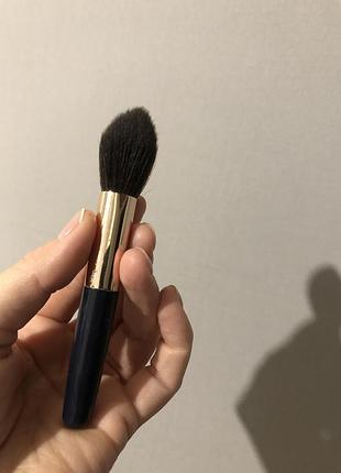 Кисть для пудры charlotte tilbury