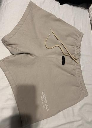 Шорти fear of god essentials, розмір xl  нові шорти fear of god essentials 🤎