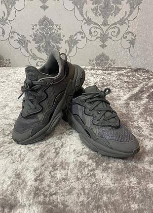 Кросівки adidas