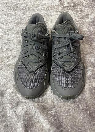 Кросівки adidas 2